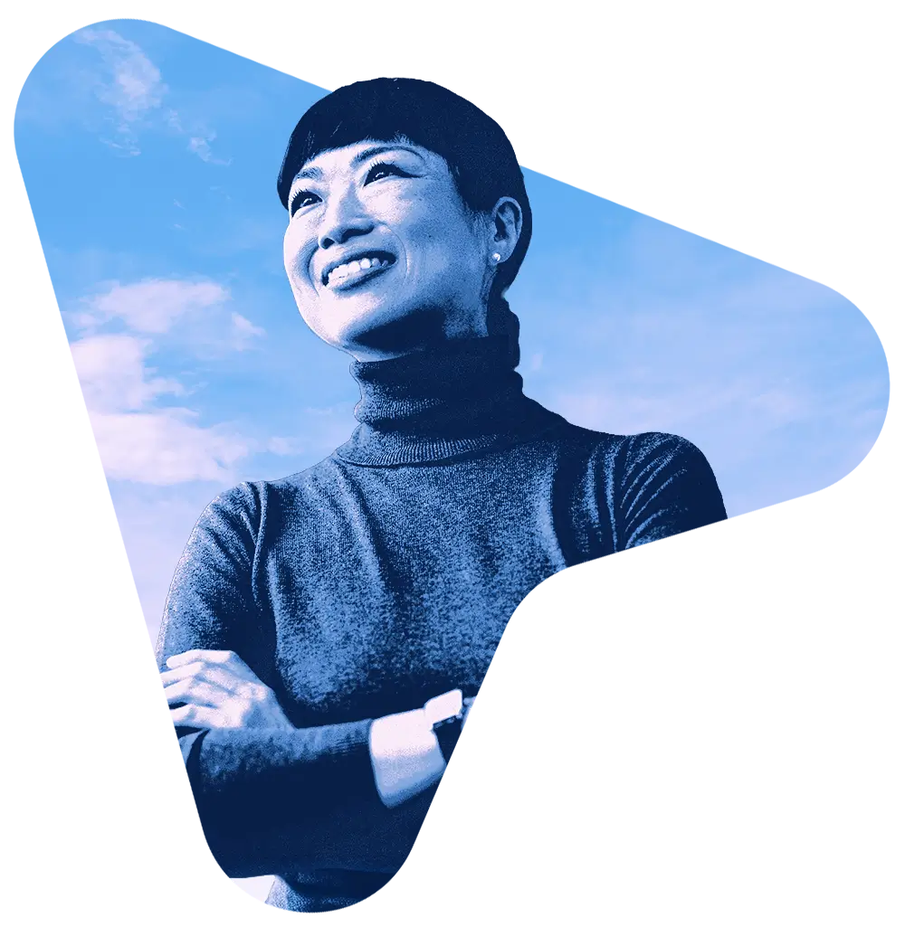 Confident businessmwoman stands prepared to leverage AI technology to drive measurable business impact and innovation.